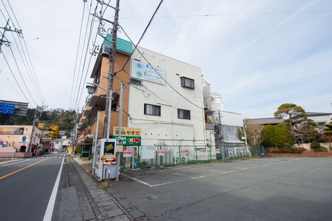 駐車場はすぐ横です!