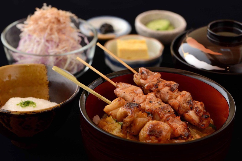 富士の鶏 炭火焼です。ランチ人気者No.1です☆