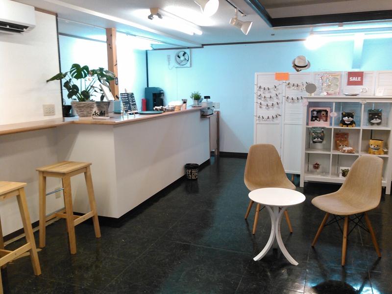 カフェ・雑貨コーナー