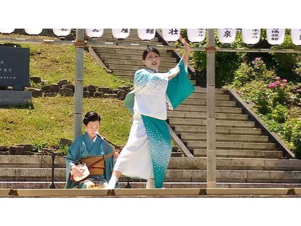 あじさい祭り「下田芸者」の舞