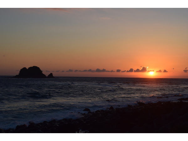 手石島からの日の出